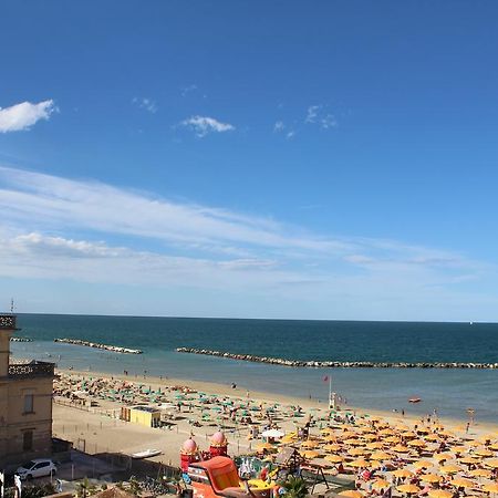 Hotel Brenta Viserbella di Rimini Dış mekan fotoğraf