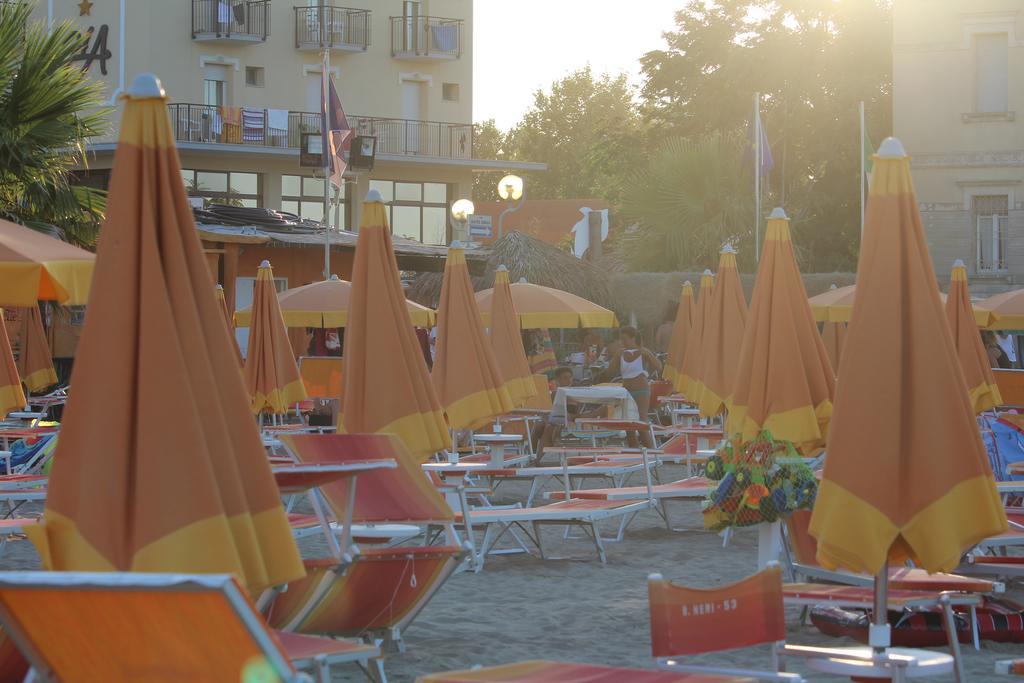 Hotel Brenta Viserbella di Rimini Dış mekan fotoğraf