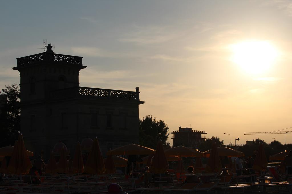 Hotel Brenta Viserbella di Rimini Dış mekan fotoğraf