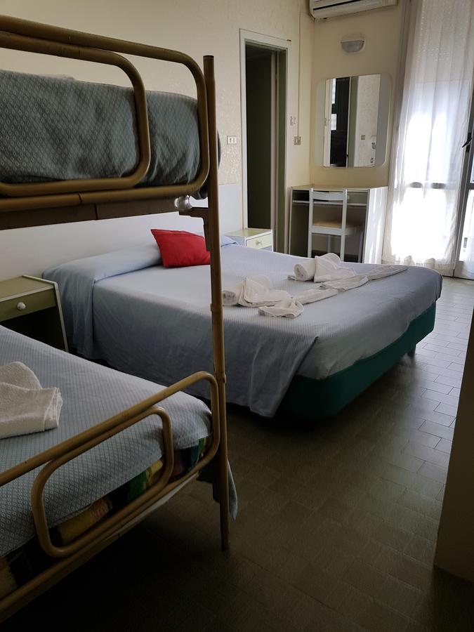 Hotel Brenta Viserbella di Rimini Dış mekan fotoğraf