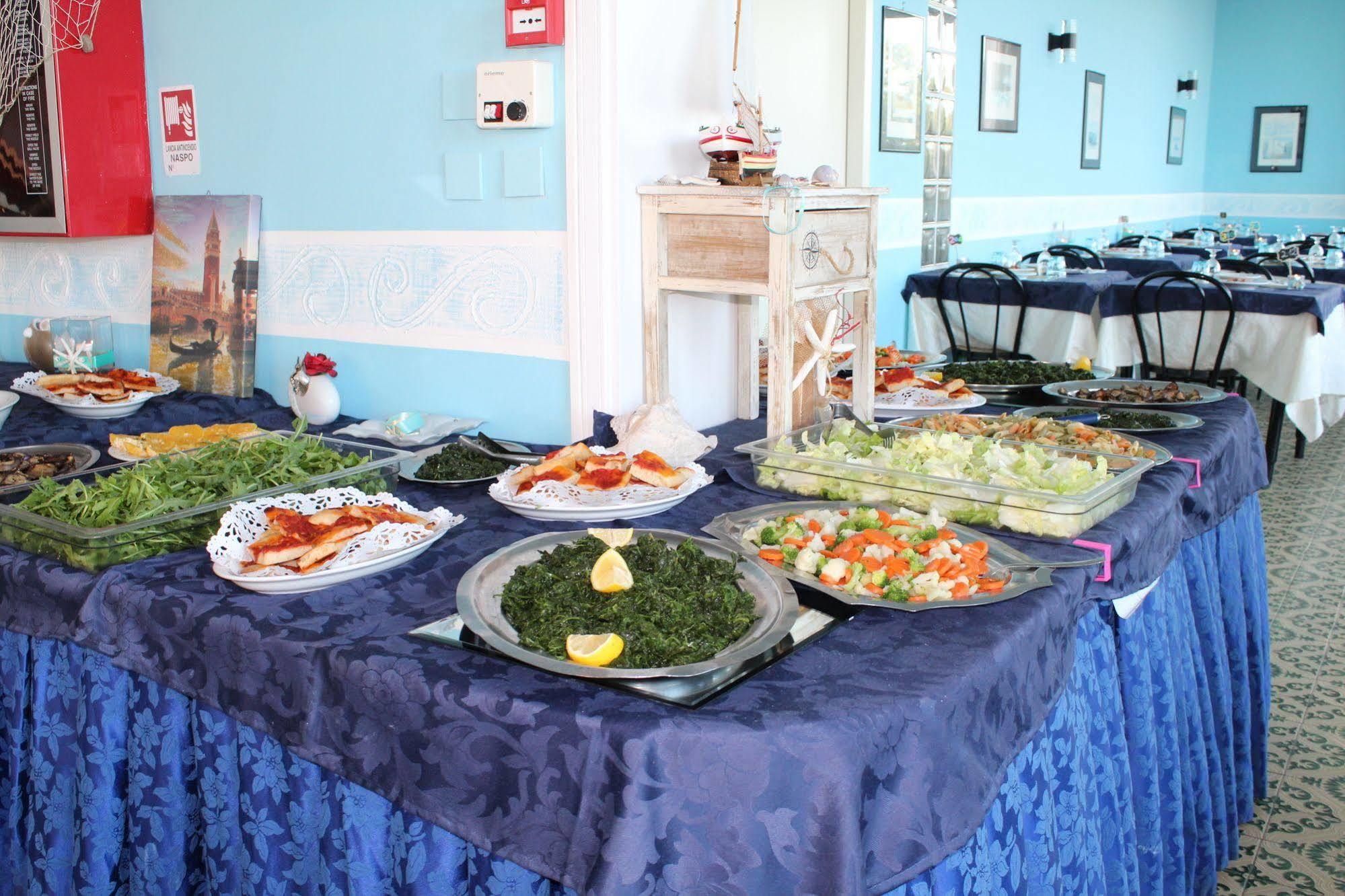 Hotel Brenta Viserbella di Rimini Dış mekan fotoğraf